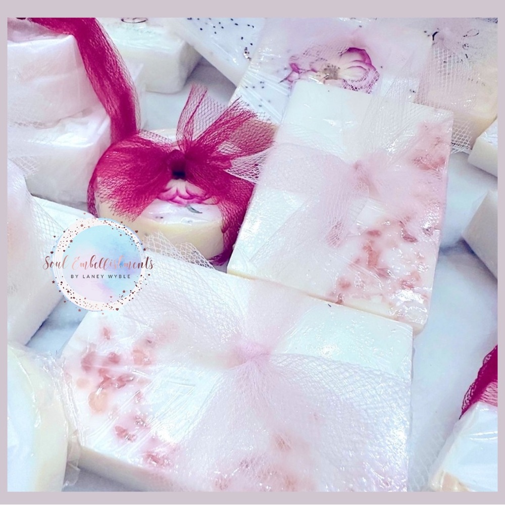 NEW: Soul Embellishments Luxurious Beautifully HandCrafted Floral Botanical Soap